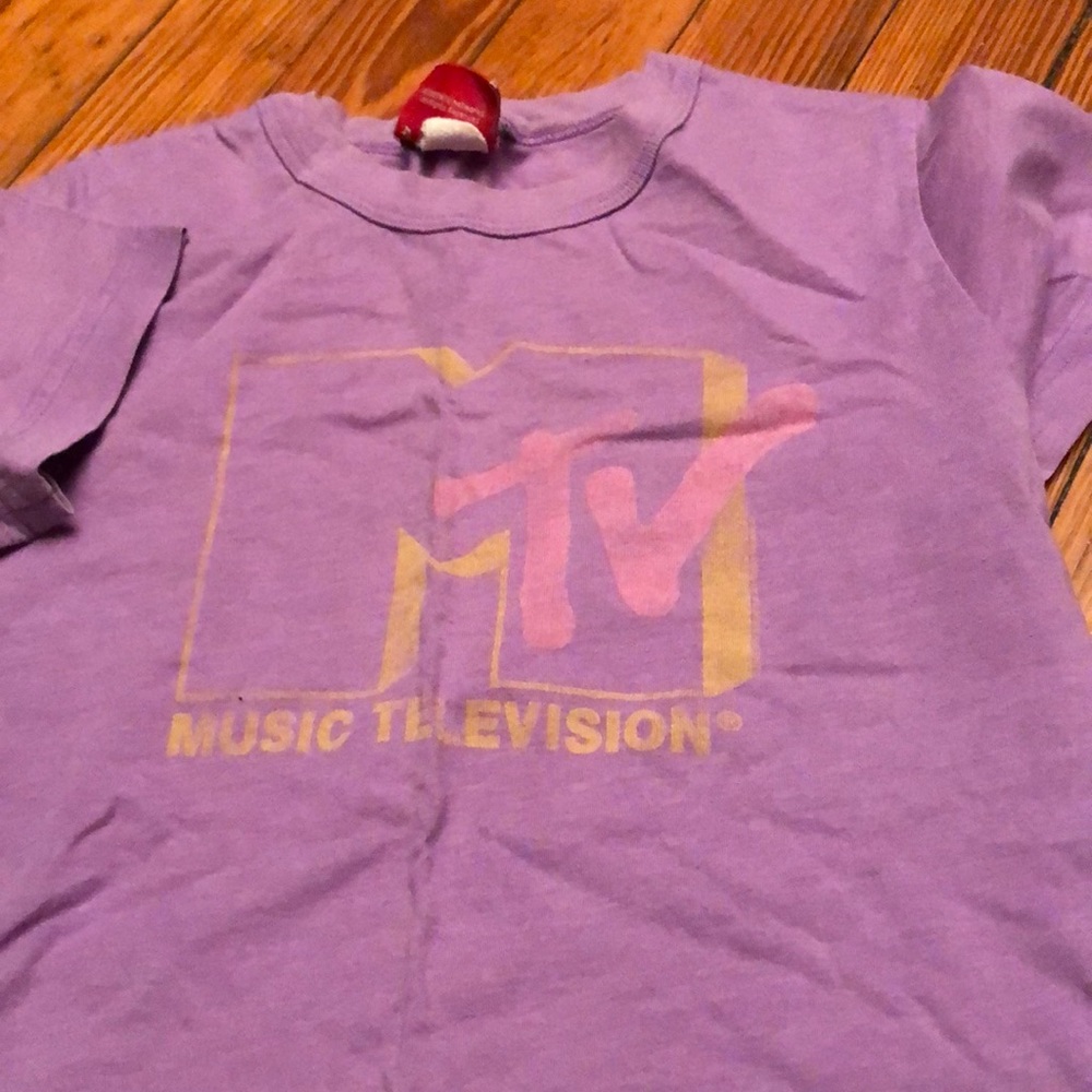 MTV shirt